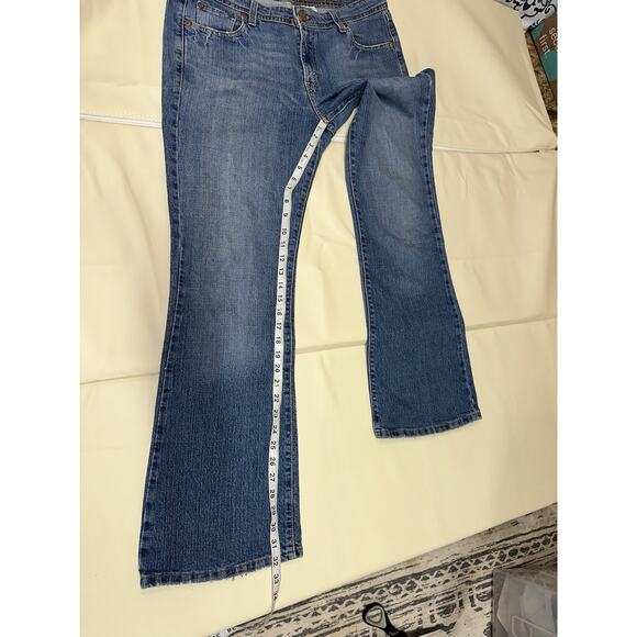 Levi's Womens Jeans 518 Super Low Boot Cut Blue Denim Medium Wash 13M 36X32 - Picture 6 of 12